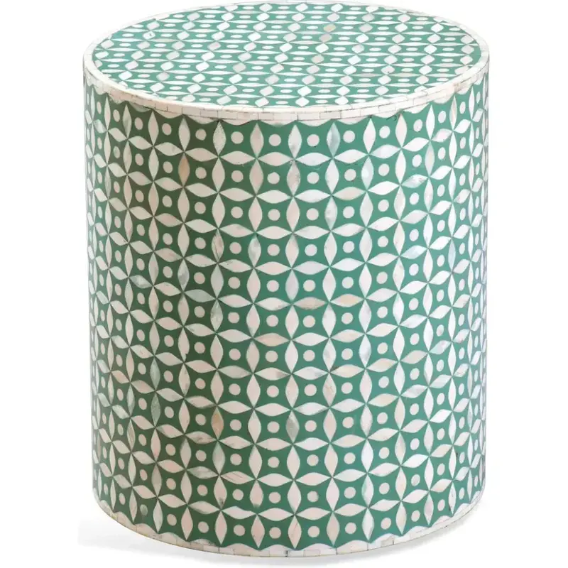 Diamond-Bone Motif Round Accent Table 1