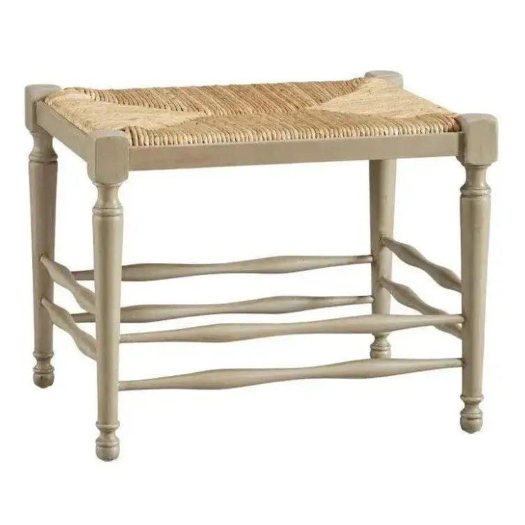 Single-Seat Reed-Woven Bench With Natural Texture And Lightweight Build 1